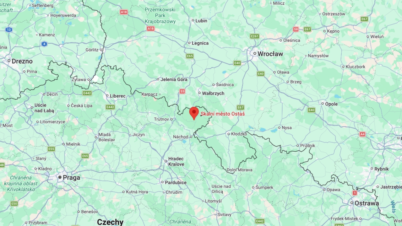 Skalne miasto mapa i lokalizacja