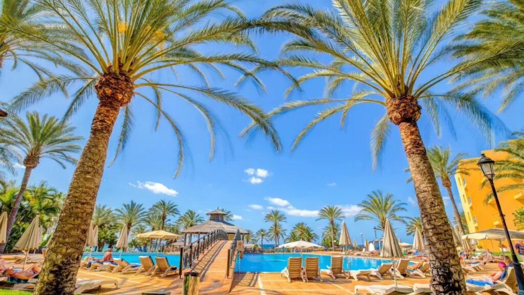 Ta plaza na Fuerteventurze wyglada jak tapeta. 7 nocy All Inclusive w czerwcu