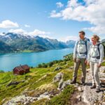 Coolcation w Norwegii nad chłodnym fiordem latem