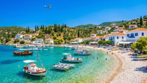 Ile trwa lot na Samos? Czas lotu z Polski