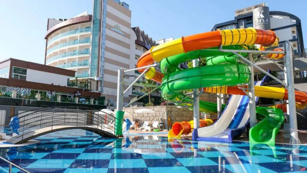 Kaila Beach ex Katya w Turcji, wakacje dla 2 osób w Alanyi, plaża 50 metrów od hotelu, promenada, basen, aquapark i All Inclusive z Wrocławia