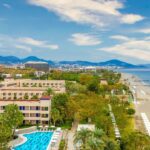 Labranda Alantur Resort w Turcji, hotel 5 gwiazdek przy długiej plaży w Alanyi, 3 baseny ze zjeżdżalniami i All Inclusive dla rodziny 2+1