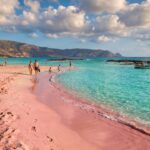 Plaża Elafonissi Beach – różowy piasek, dojazd i zwiedzanie