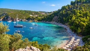 Plaża Stafylos Beach – przewodnik po plaży na Skopelos