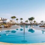 Sentido Akassia Beach w Marsa Alam, rodzinne wakacje 2+1 w Egipcie, hotel 5 gwiazdek przy plaży, rafa, aquapark z 18 zjeżdżalniami i All Inclusive z Katowic