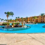 Stella Beach Resort & Spa w Makadi Bay, rodzinne wakacje 2+2 w Egipcie, plaża z rafą koralową, aquapark 55 zjeżdżalni i Hard All Inclusive z Katowic