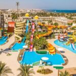 Aladdin Beach Resort – 4-gwiazdkowy hotel w Hurghadzie przy plaży z basenami i aquaparkiem