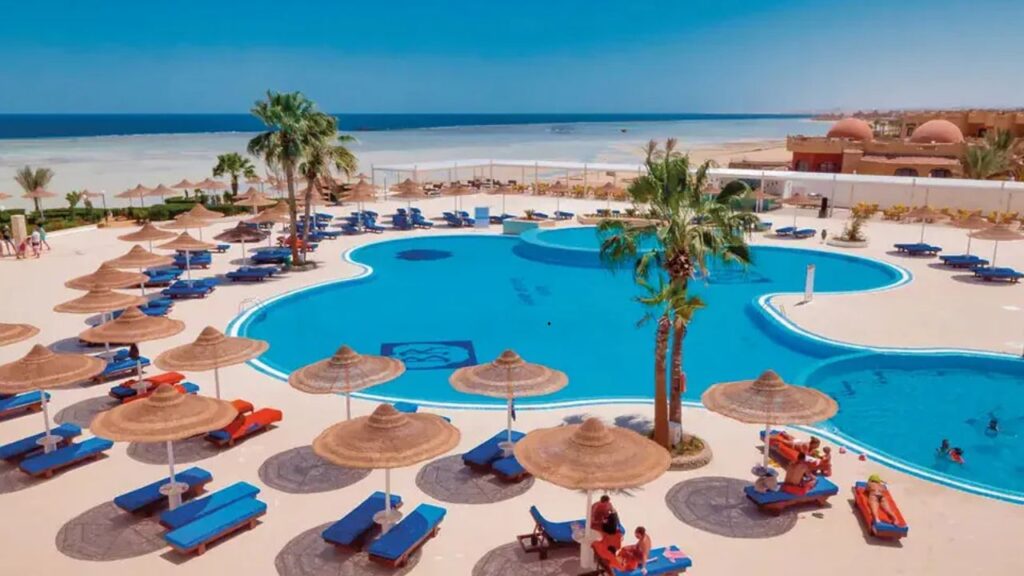 Blue Reef Resort – 4-gwiazdkowy hotel w Marsa Alam przy prywatnej plaży z basenami i rafą koralową