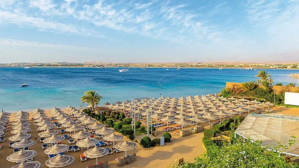 Cooee Prima Life Makadi Bay – 5-gwiazdkowy hotel w Hurghadzie przy piaszczystej plaży z basenami i zjeżdżalniami