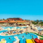 Gypsophila Holiday Village – 5-gwiazdkowy hotel na Riwierze Tureckiej z aquaparkiem i prywatną plażą