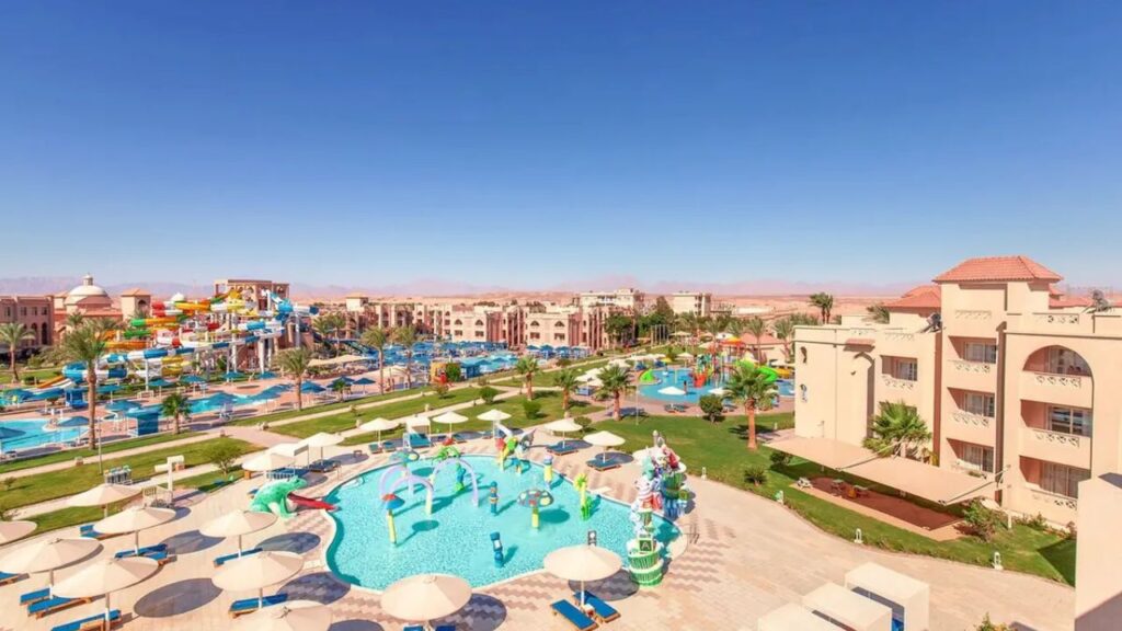 Pickalbatros Aqua Blu Resort – 4 gwiazdkowy hotel w Hurghadzie z aquaparkiem basenami i atrakcjami dla dzieci