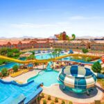 Pickalbatros Jungle Aqua Park Resort Neverland – hotel w Hurghadzie z ogromnym aquaparkiem, 36 basenami i zjeżdżalniami