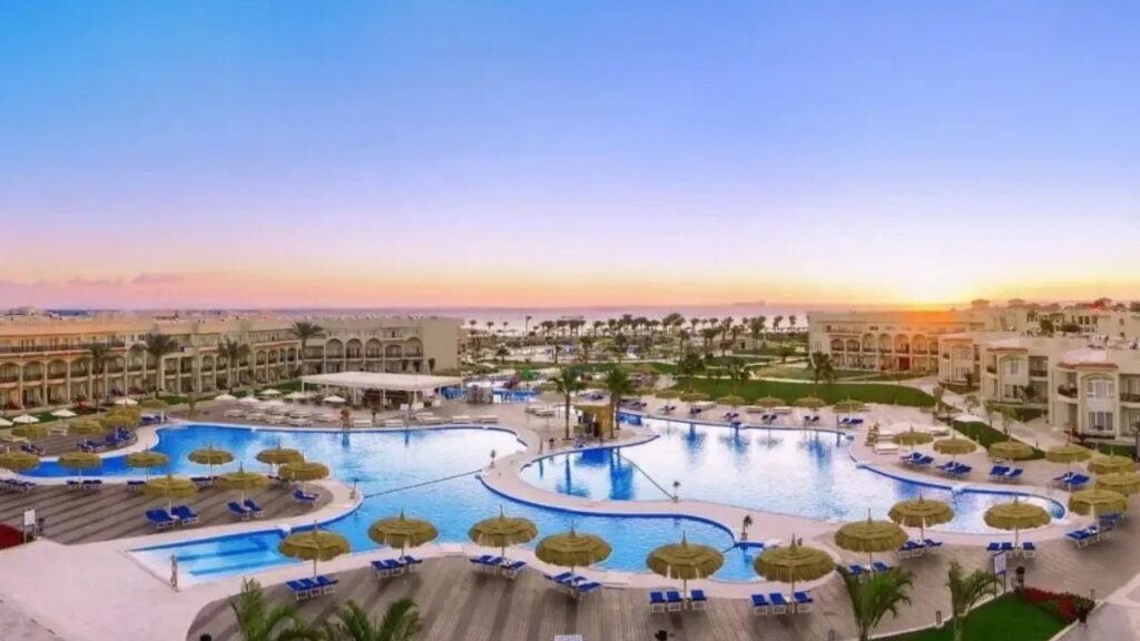 Pickalbatros Royal Moderna – 5-gwiazdkowy hotel w Sharm el Sheikh z aquaparkiem, 10 basenami i plażą