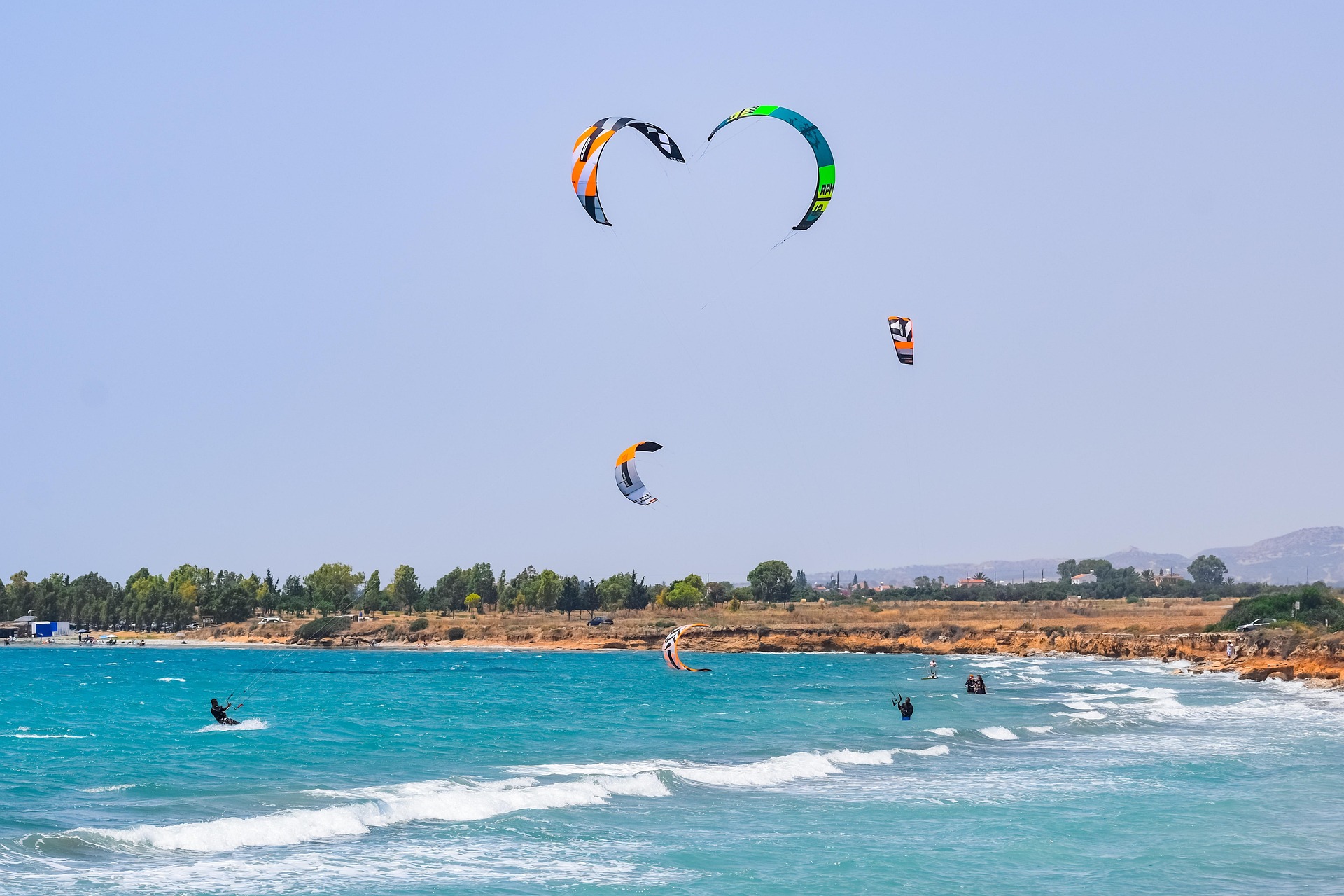 kite surfing
