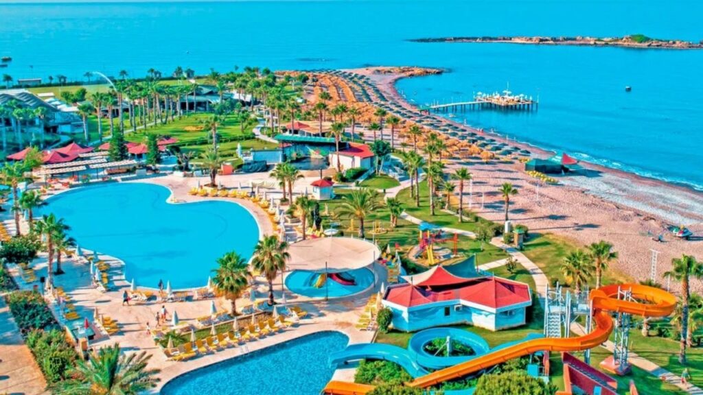 Justiniano Club Park Conti – 5-gwiazdkowy hotel w Turcji przy plaży z aquaparkiem i Ultra All Inclusive