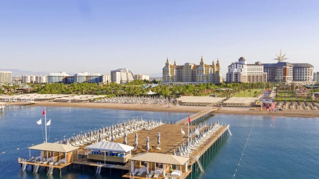 Royal Seginus – 5-gwiazdkowy hotel w Antalyi z aquaparkiem, basenami i Ultra All Inclusive 24h