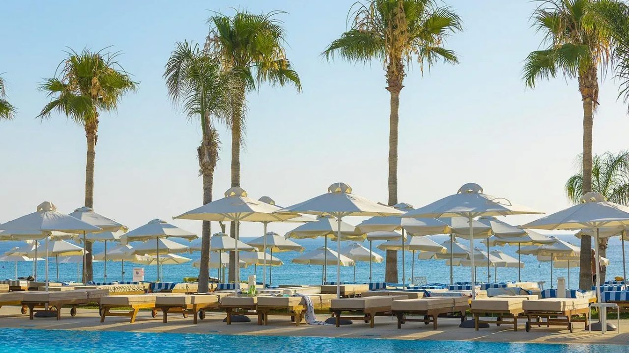 Constantinos The Great Beach, Cypr w pierwszym tygodniu marca 2024