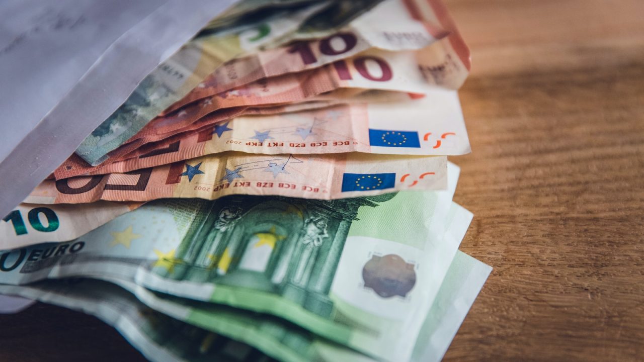 Czym płacić w Turcji na Wakacjach, Jaką walutę zabrać do Turcji?, Lira Turecka czy opłaca się wymienić?